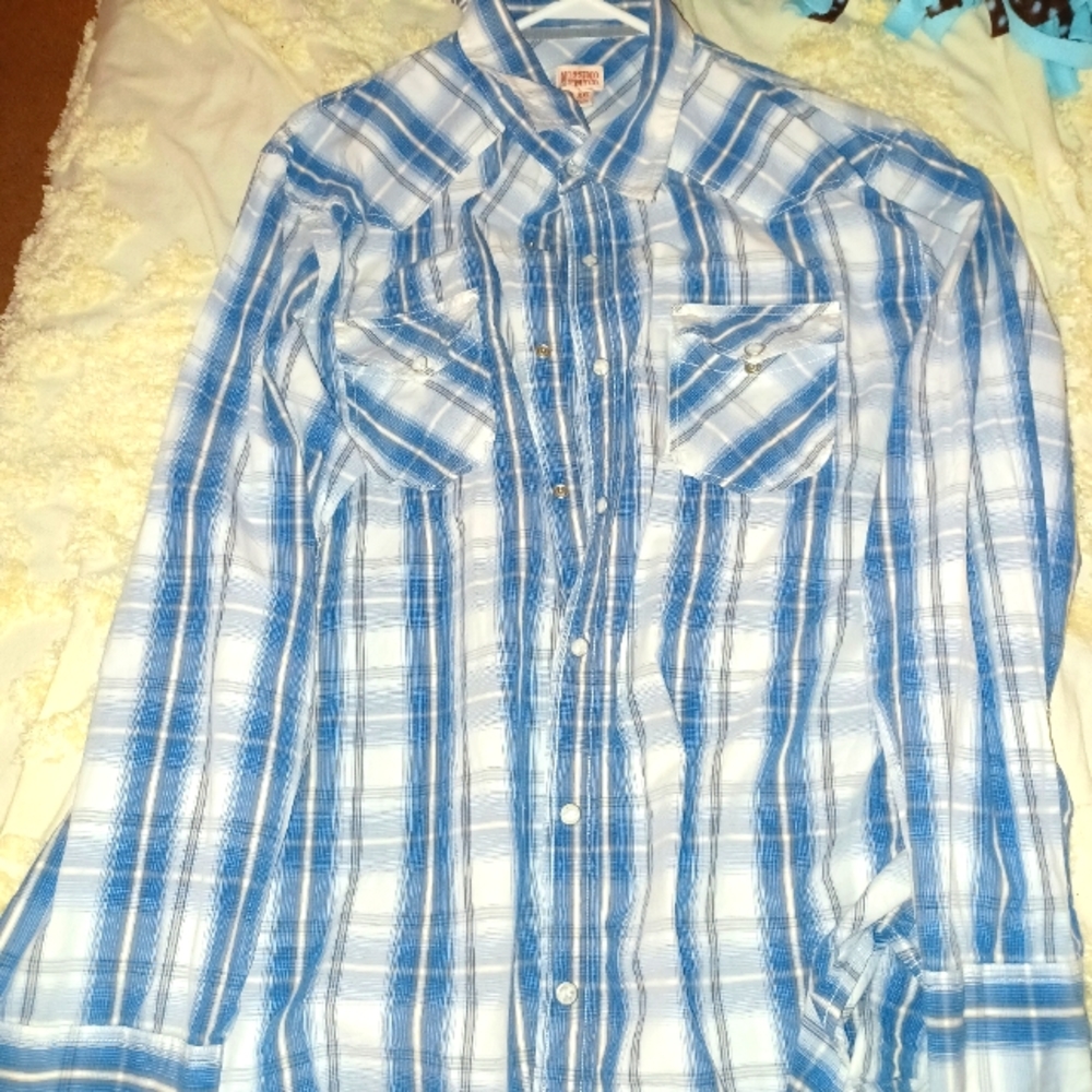 NEW Mossimo Men's Plaid Long Sleeve Button Down Shirt